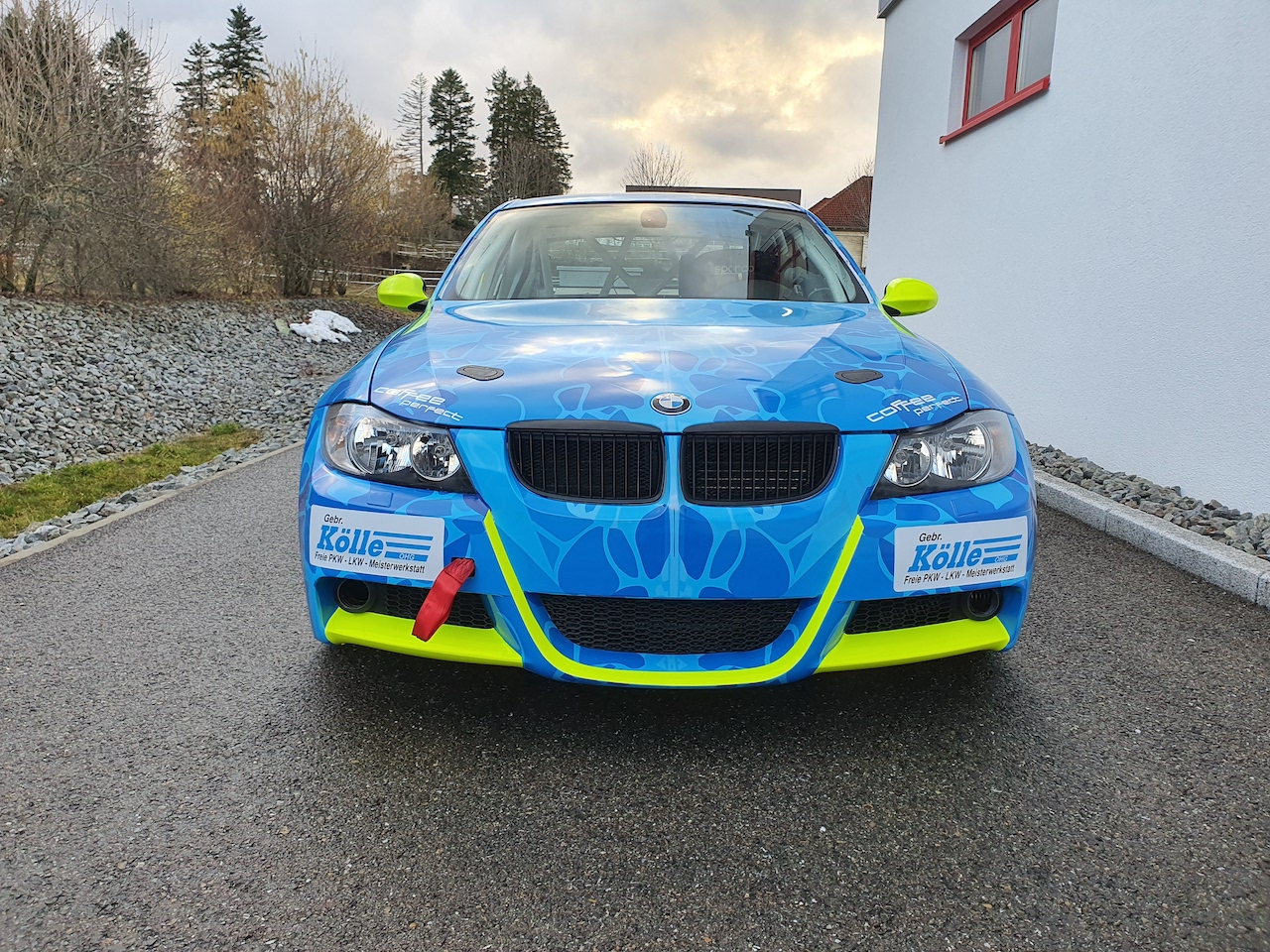 Frontansicht des BMW E90 325i